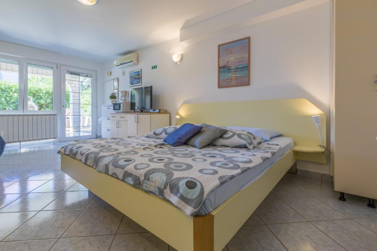 Blue Pearl Apartments Цриквеница Экстерьер фото