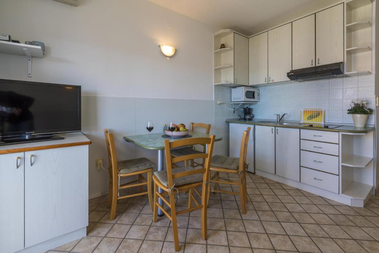 Blue Pearl Apartments Цриквеница Экстерьер фото